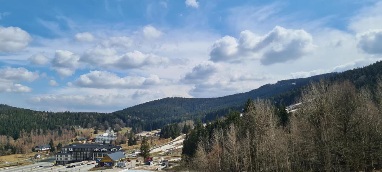 Czarna Gora Is23 *